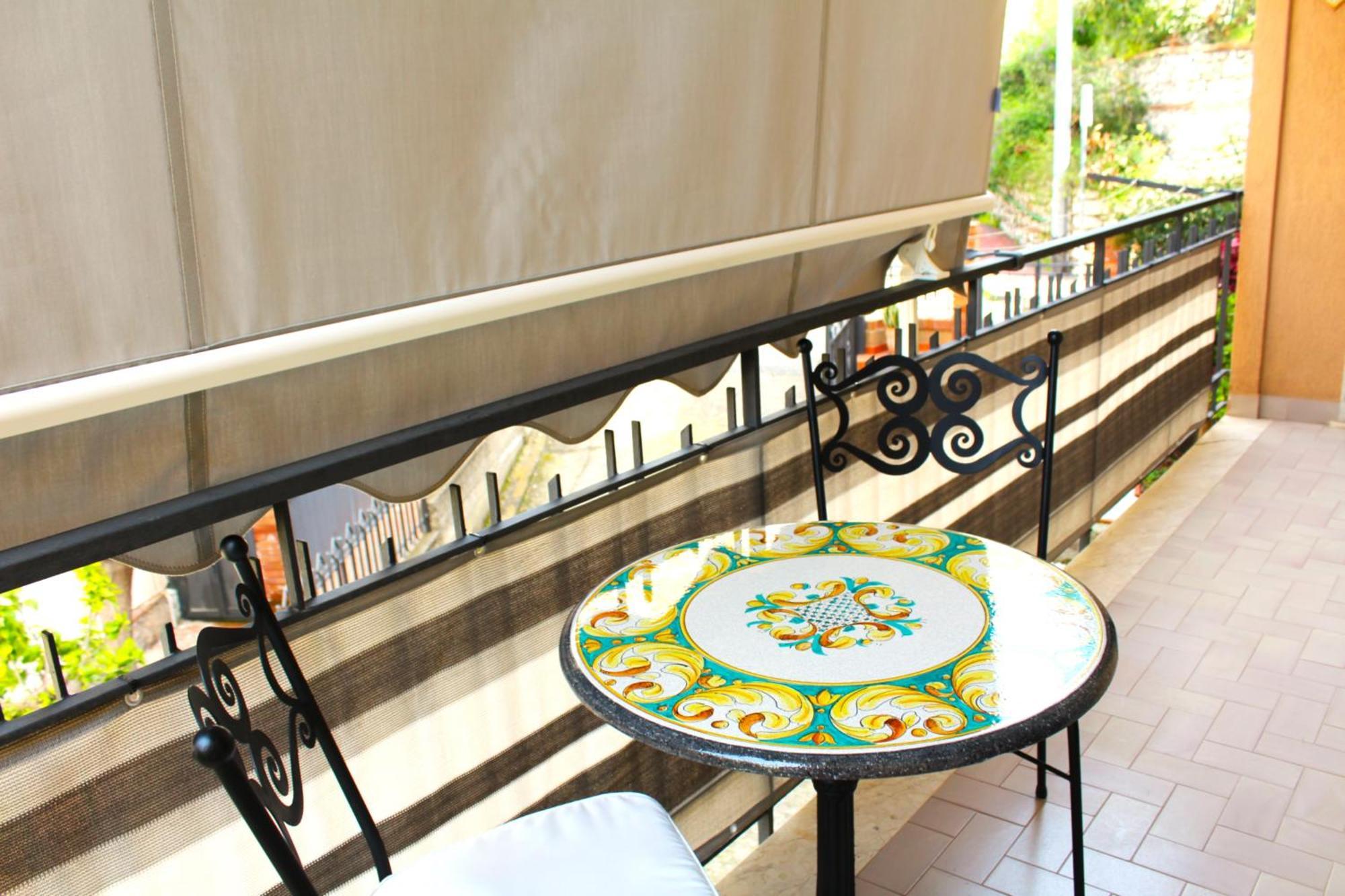 Anto'S Apartment - Giardini-Naxos Extérieur photo